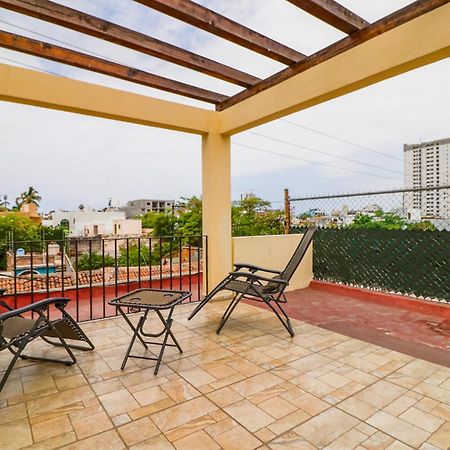 Hostal En El Centro Lakiwa Mazatlán Esterno foto