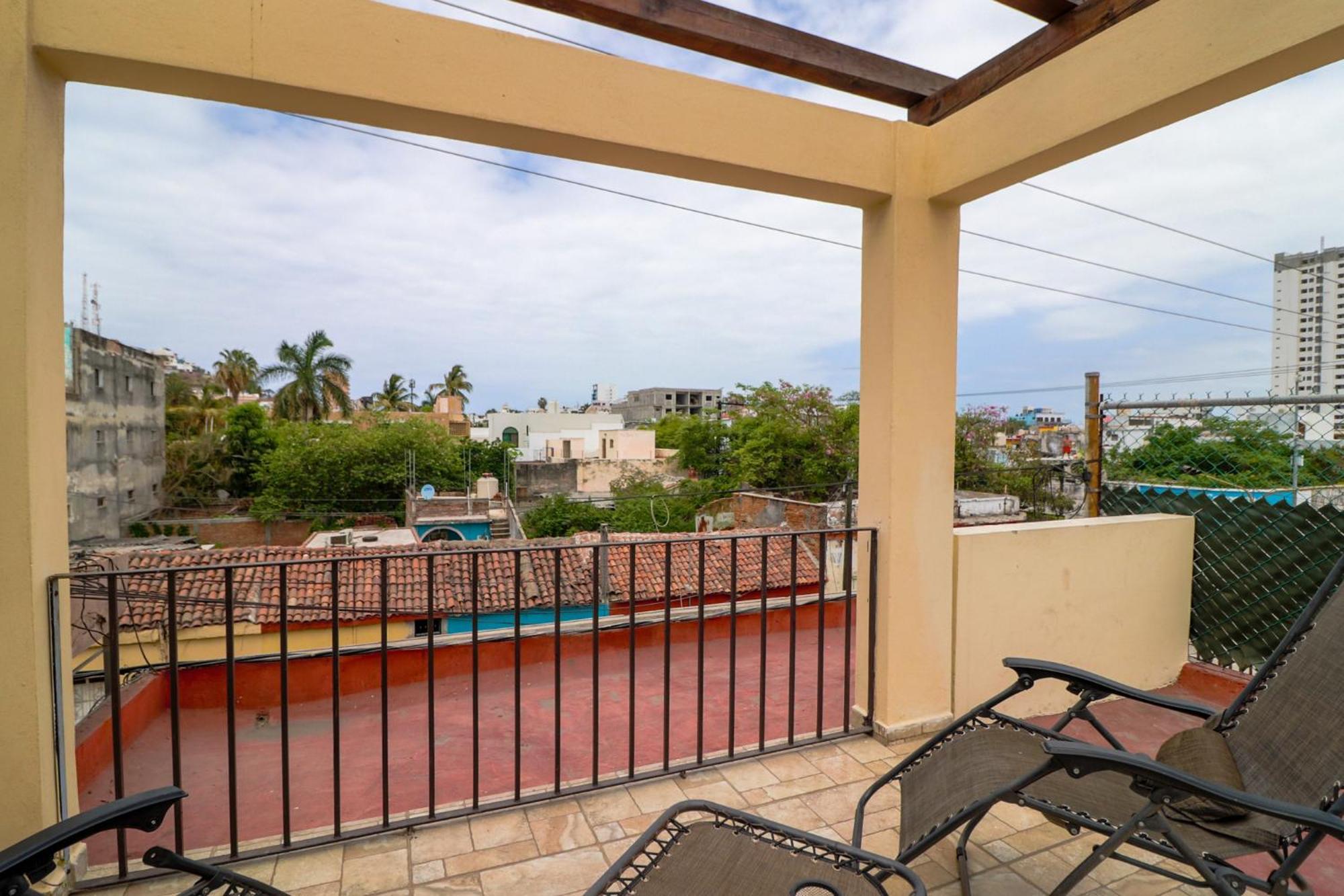 Hostal En El Centro Lakiwa Mazatlán Esterno foto